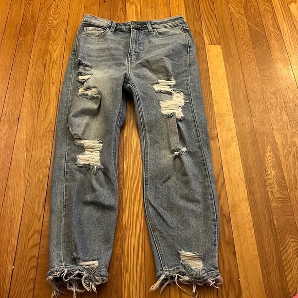 Fashion Nova Denim - FASHION Nova • EUC distressed frayed hem straight leg jean •size 9 (measures 12)